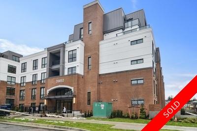 Langley City Apartment/Condo for sale: LATIMER VILLAGE AT LATIMER HEIGHTS 2 bedroom 940 sq.ft. (Listed 2022-02-08)